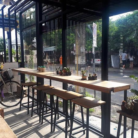 Sleep With You - Hatch Co-Living And Co-Working Space Chiang Mai Eksteriør billede