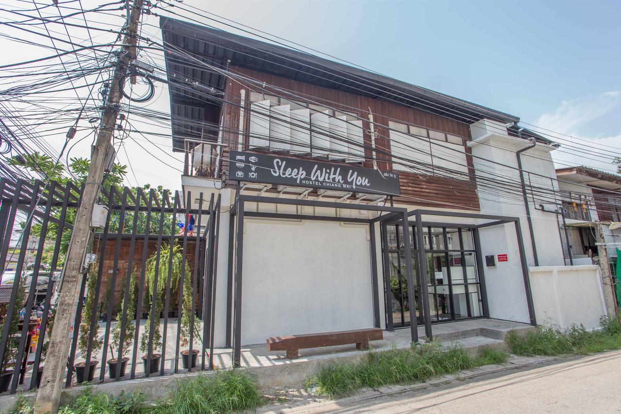 Sleep With You - Hatch Co-Living And Co-Working Space Chiang Mai Eksteriør billede