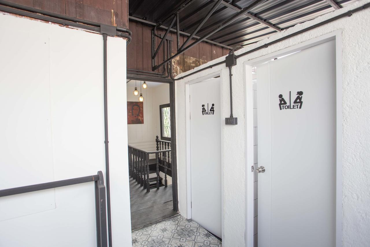 Sleep With You - Hatch Co-Living And Co-Working Space Chiang Mai Eksteriør billede
