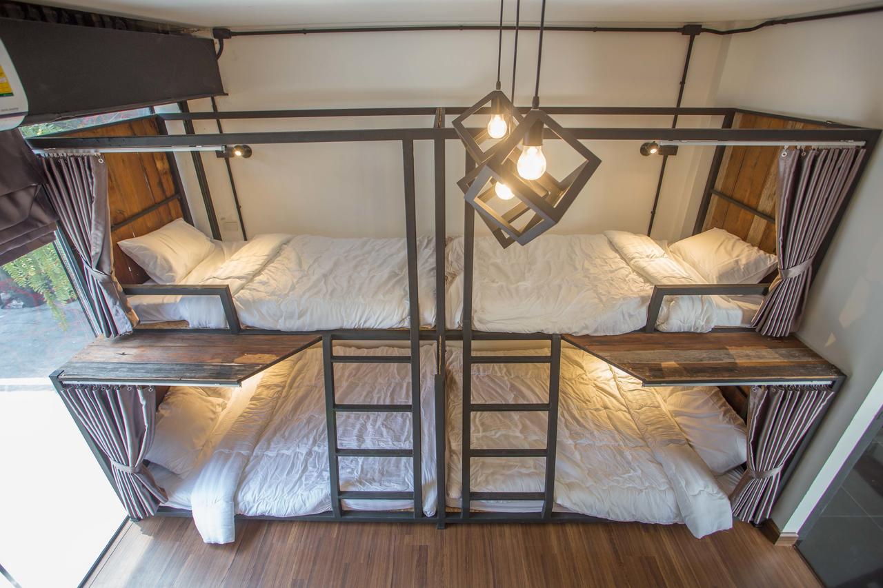 Sleep With You - Hatch Co-Living And Co-Working Space Chiang Mai Eksteriør billede