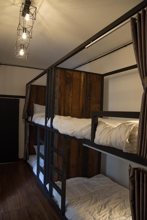 Sleep With You - Hatch Co-Living And Co-Working Space Chiang Mai Eksteriør billede