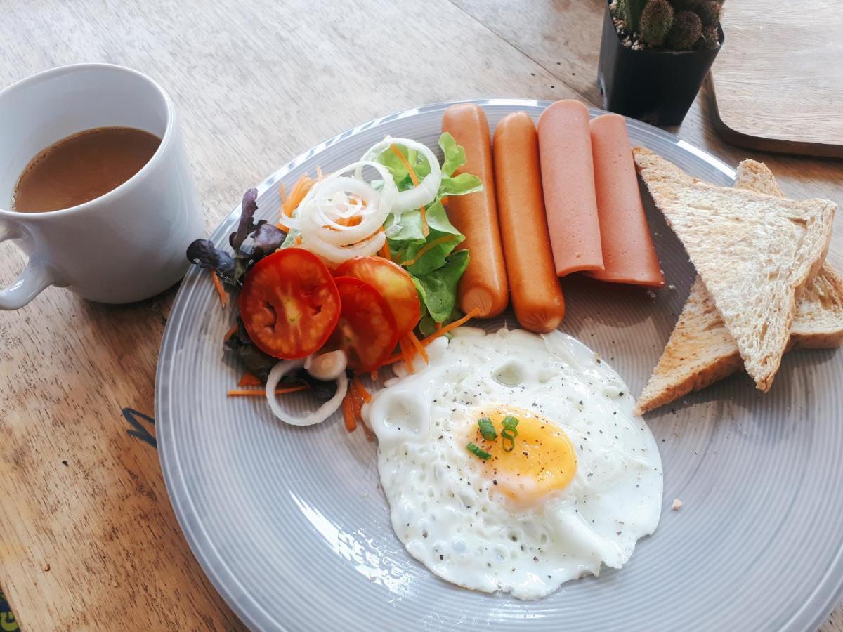 Sleep With You - Hatch Co-Living And Co-Working Space Chiang Mai Eksteriør billede